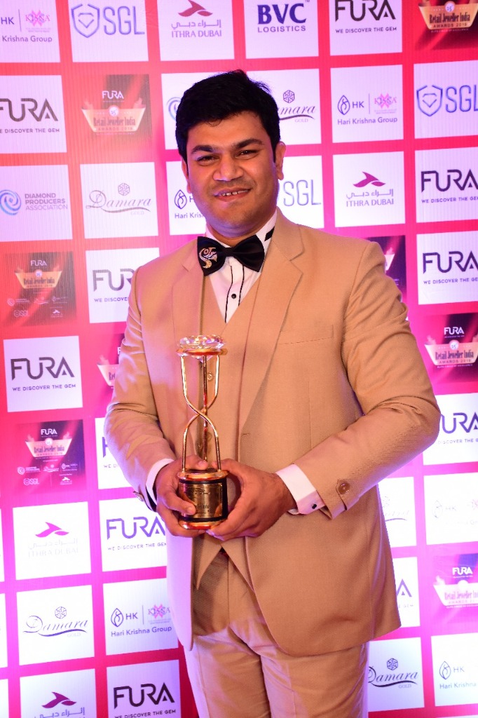 Award ceremony photo 2